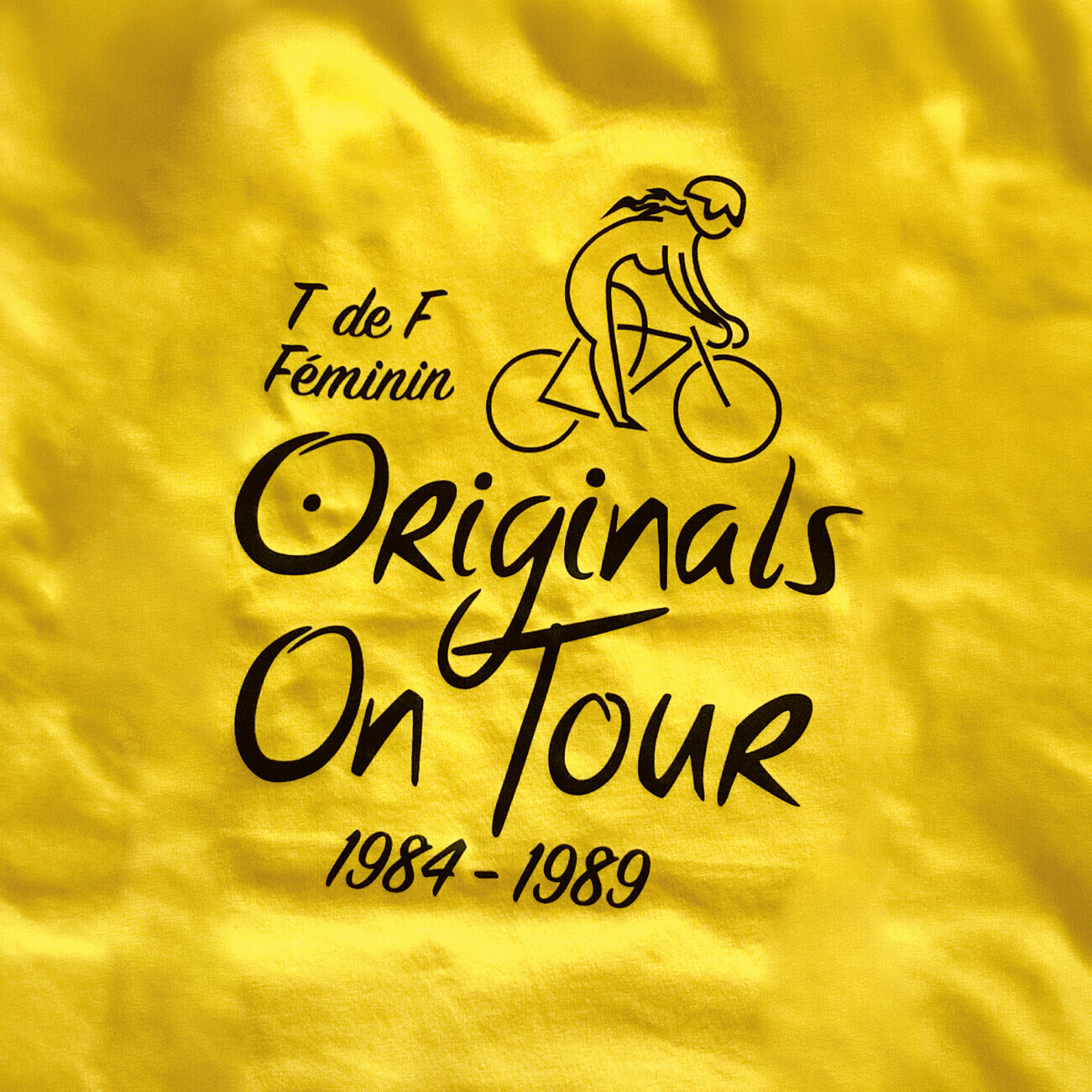 Ein Erinnerungs-Trikot der Tour de France F&eacute;minin zu Ehren des Frauenrennens, das zwischen 1984 und 1989 stattfand.
